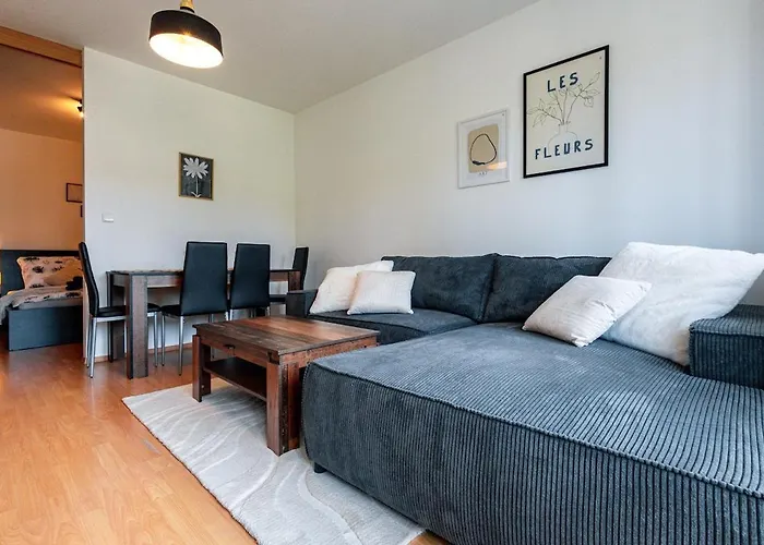 Adm Comfort - Free Parking Garage Lägenhet Bratislava