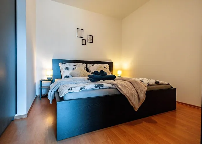 Lägenhet Adm Comfort - Free Parking Garage Bratislava