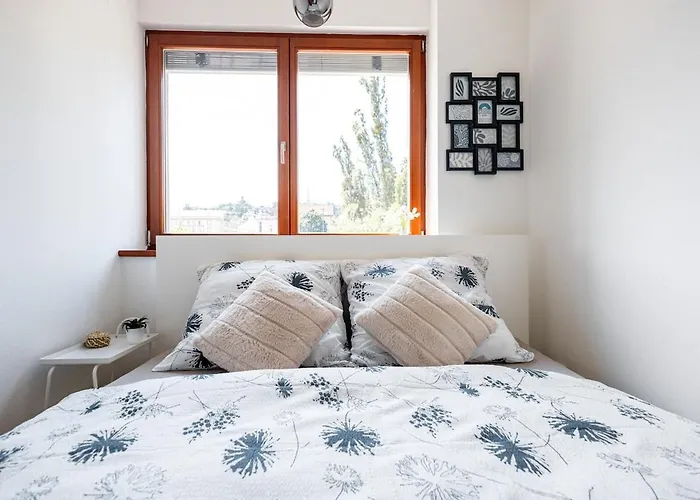 Adm Comfort - Free Parking Garage Lägenhet